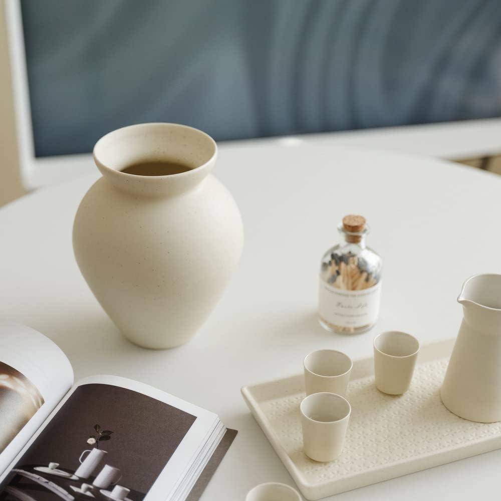 Retro Flower Vase in Coffee Tea Glaze