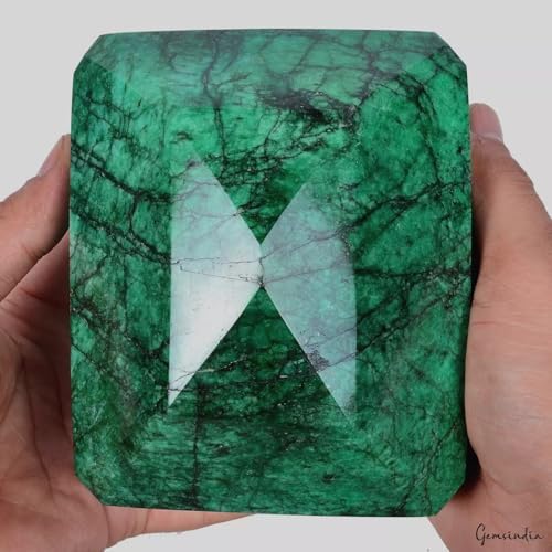 Natural Green Emerald Octagon Cut 27 Kilo Gemstone