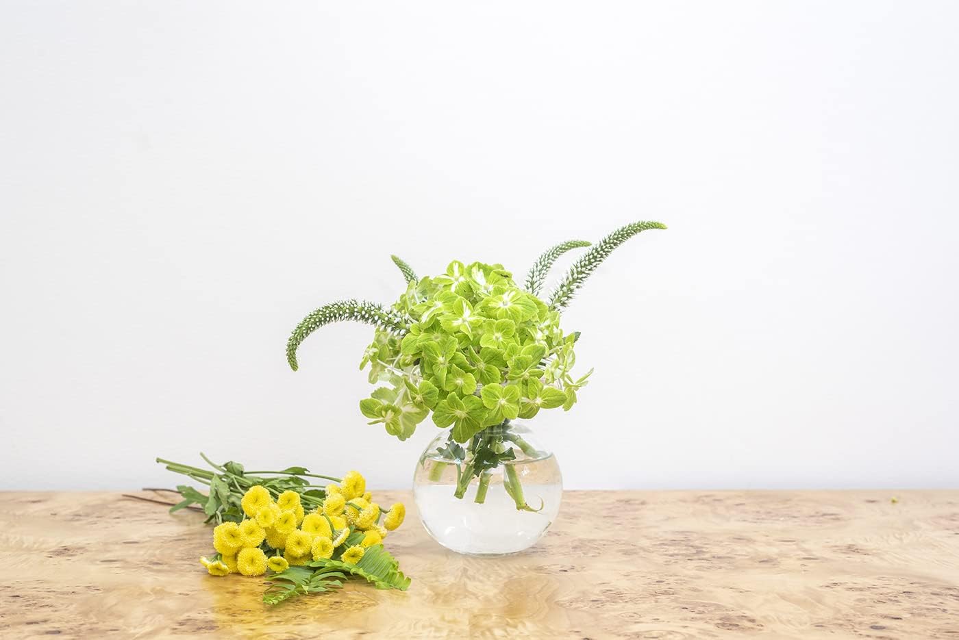 Vietri Hibiscus Clear Bud Vase 55 H