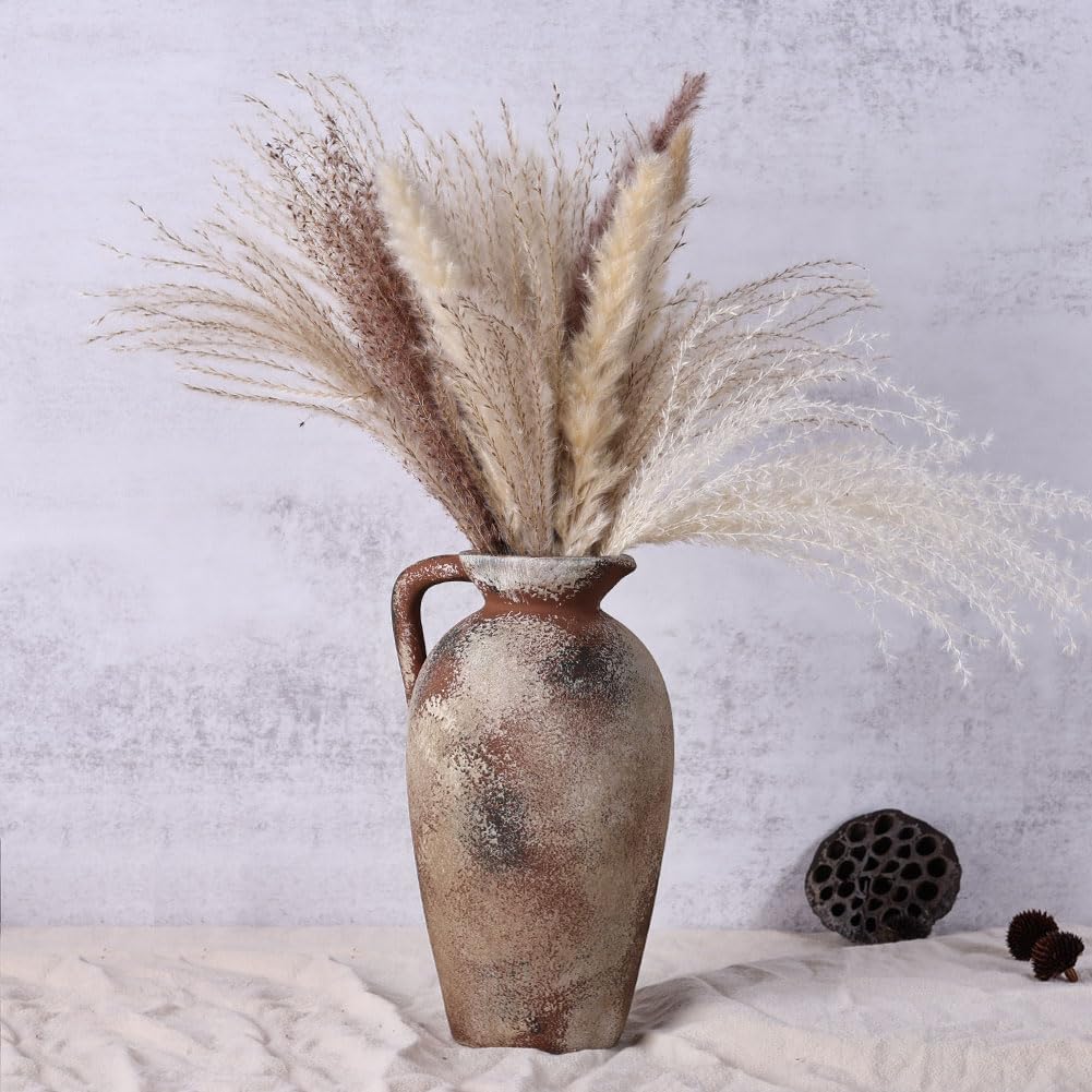 Rustic Farmhouse Vase with Vintage Terracotta Design