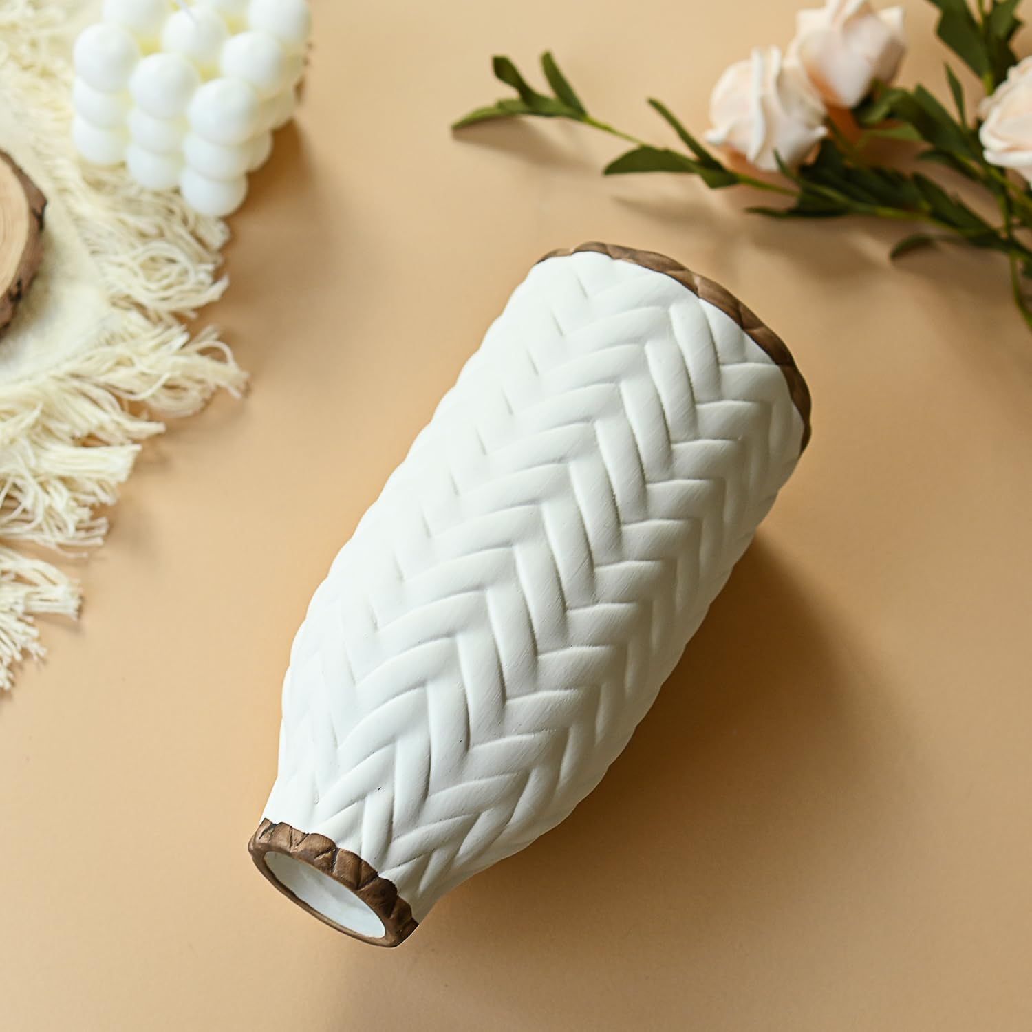 Modern Ceramic Vase for Living Room and Bedroom