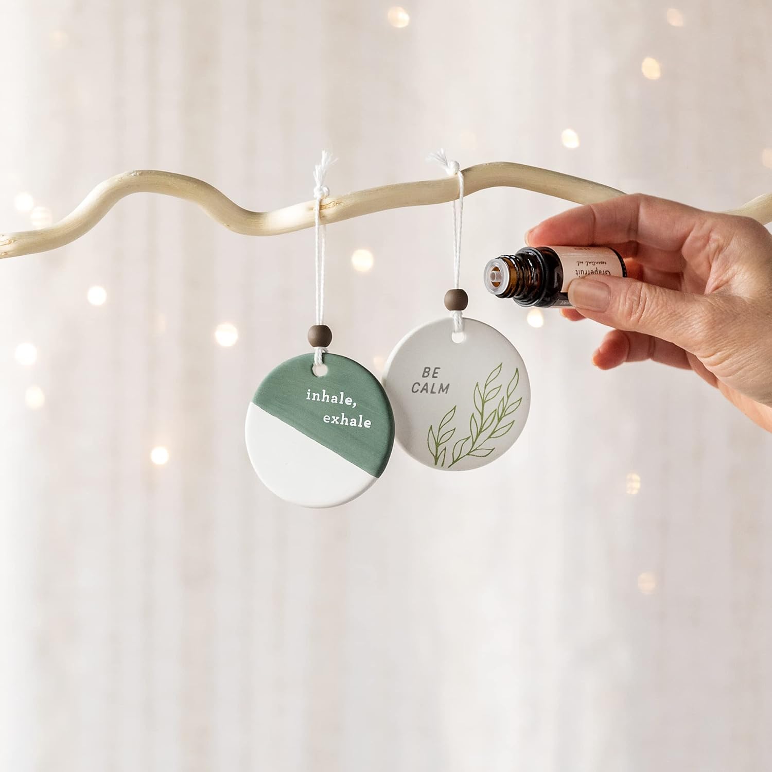 DEMDACO Be Calm Green Foliage Earthenware Diffuser Ornament