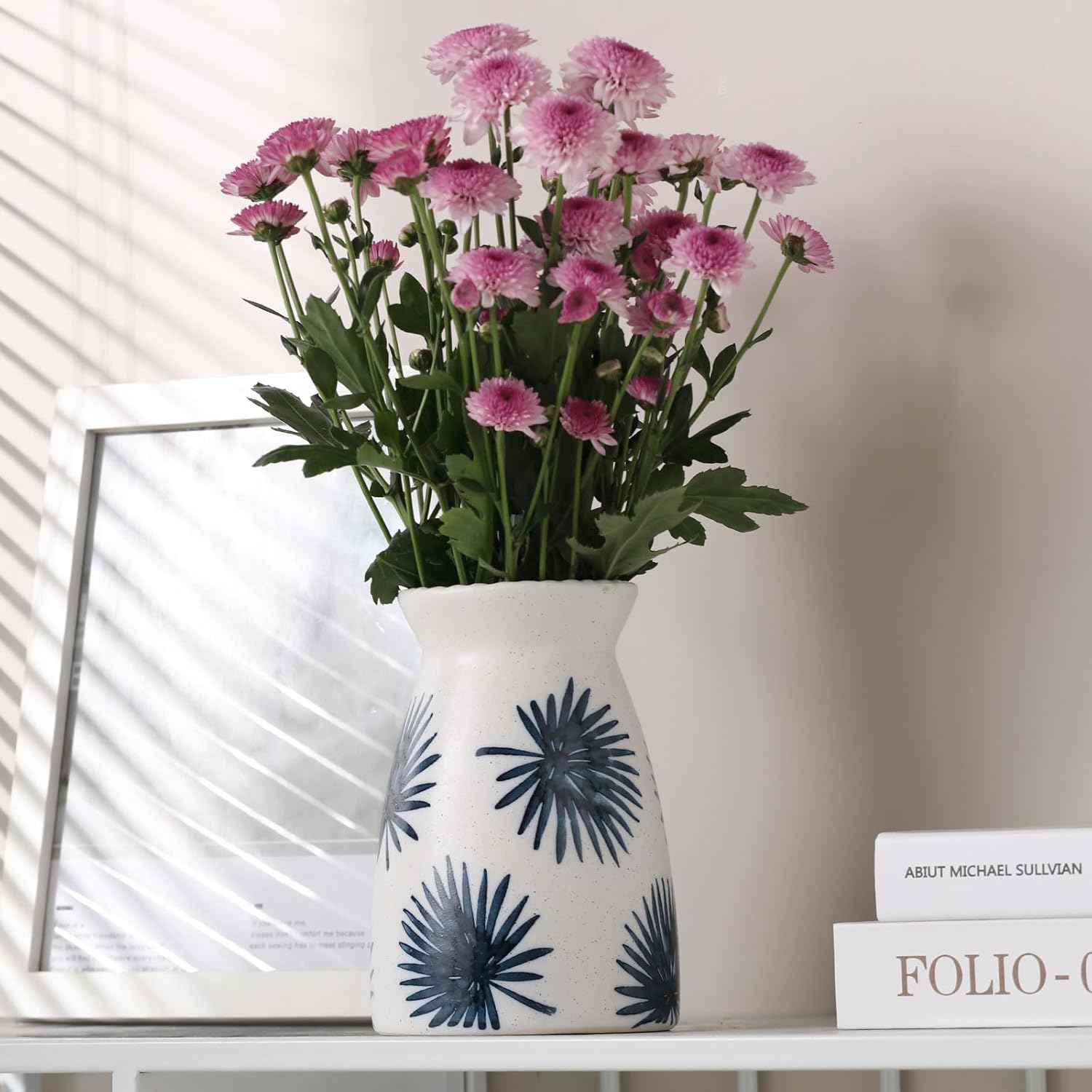 Hjn White Flower Vase - Modern Ceramic Decor for Living Room and Entryway