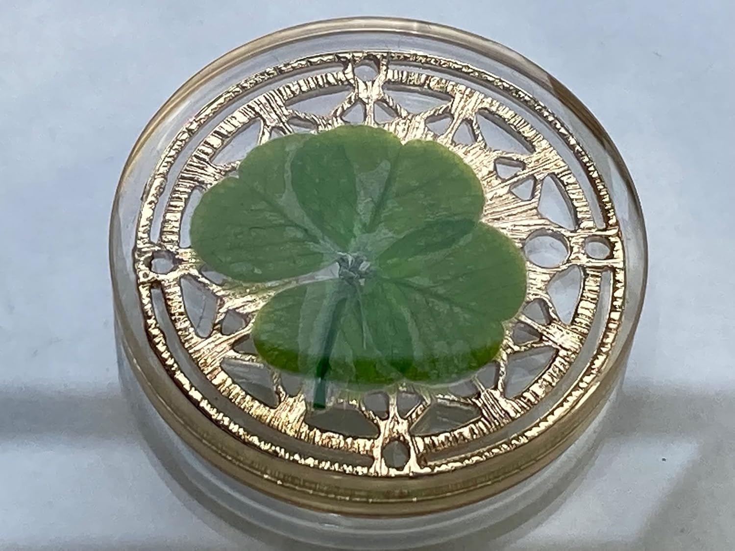 Real Four Leaf Clover Good Luck Pocket Token with Metal Ornament 1