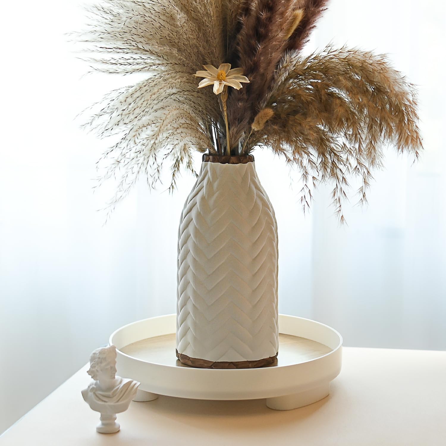 Modern Ceramic Vase for Living Room and Bedroom