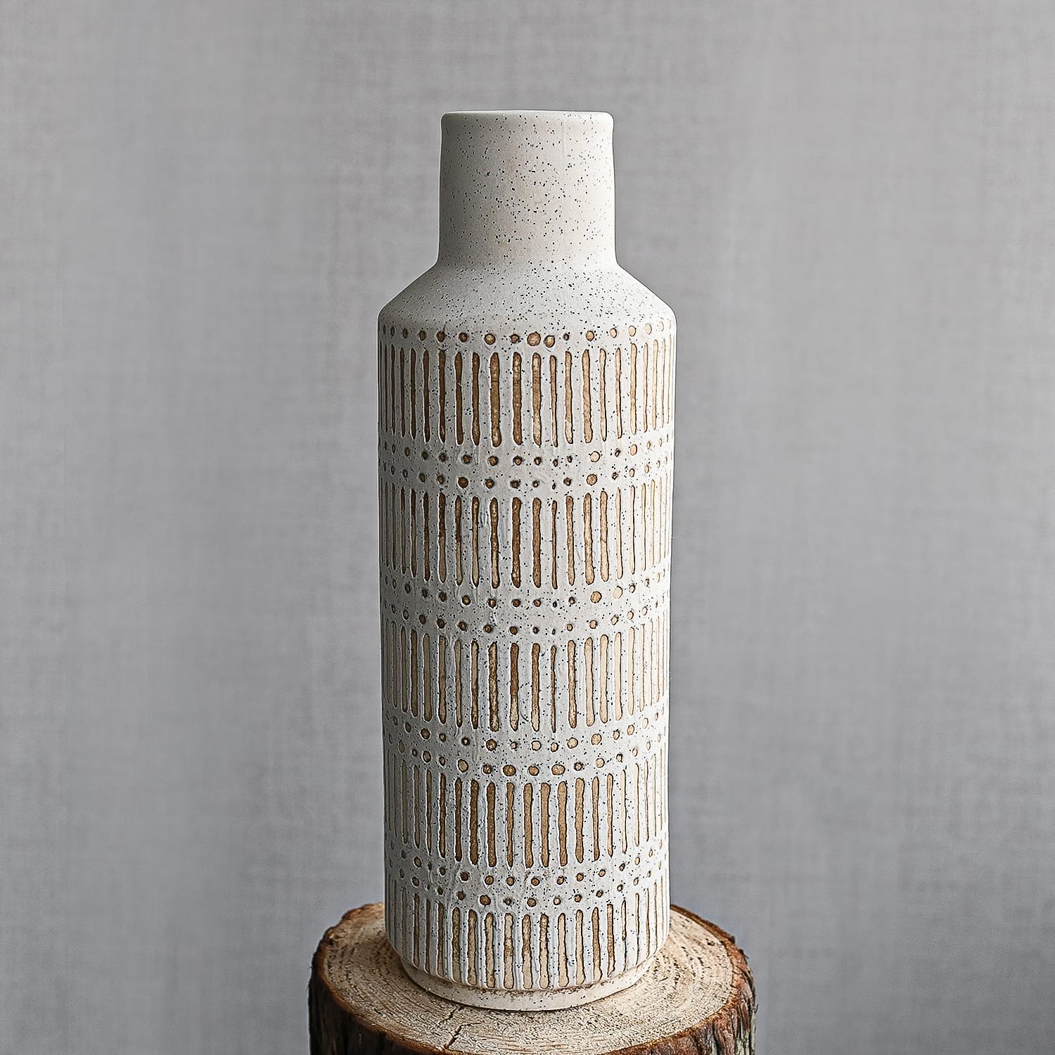 LIZOFER Rustic Ceramic Vase 1102 Inch Antique White