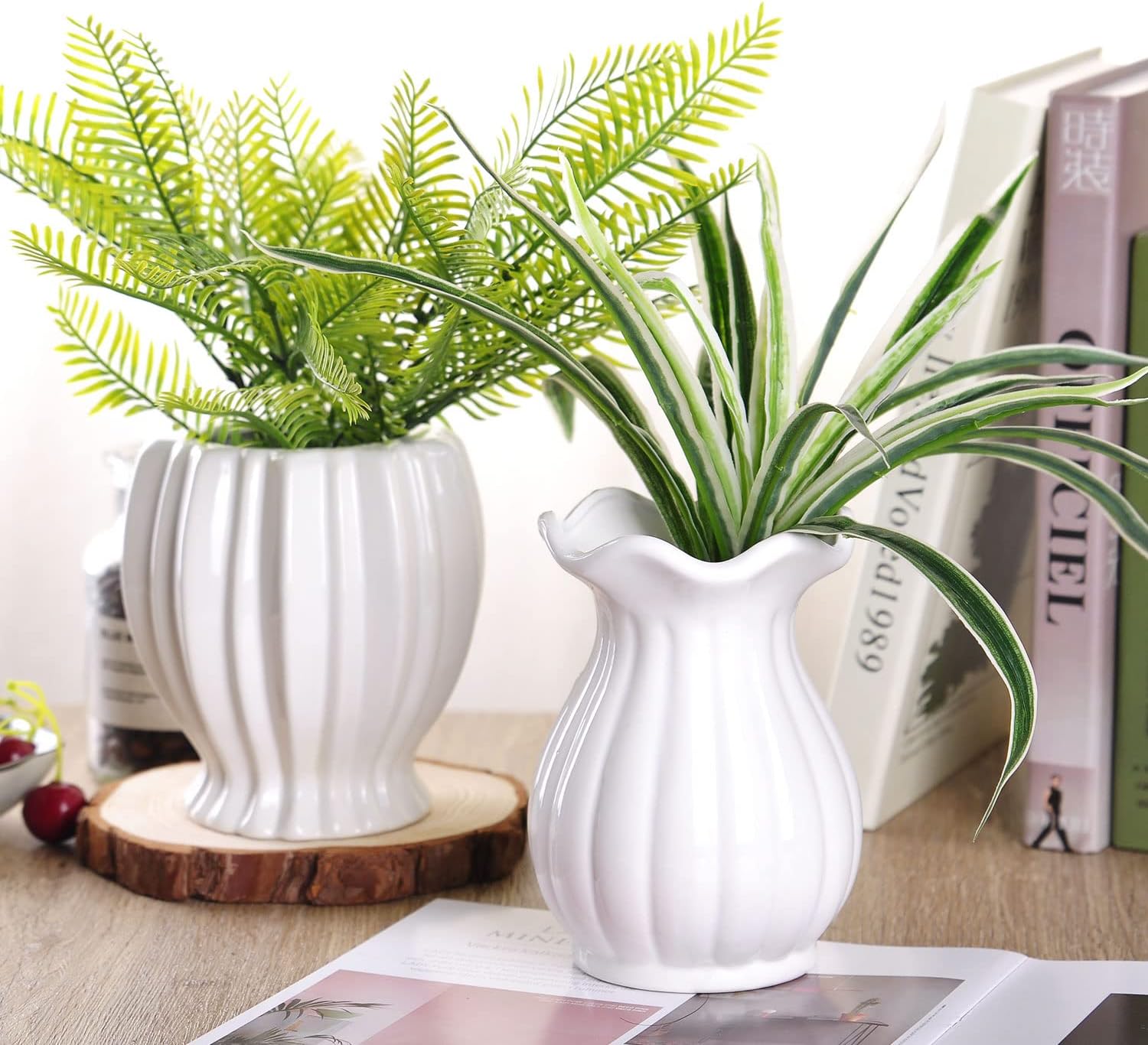 VanEnjoy 6 Inch Modern Ribbed White Ceramic Vase