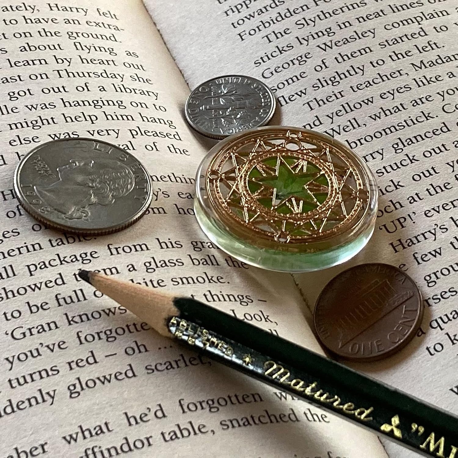 Real Four Leaf Clover Good Luck Pocket Token with Metal Ornament 1
